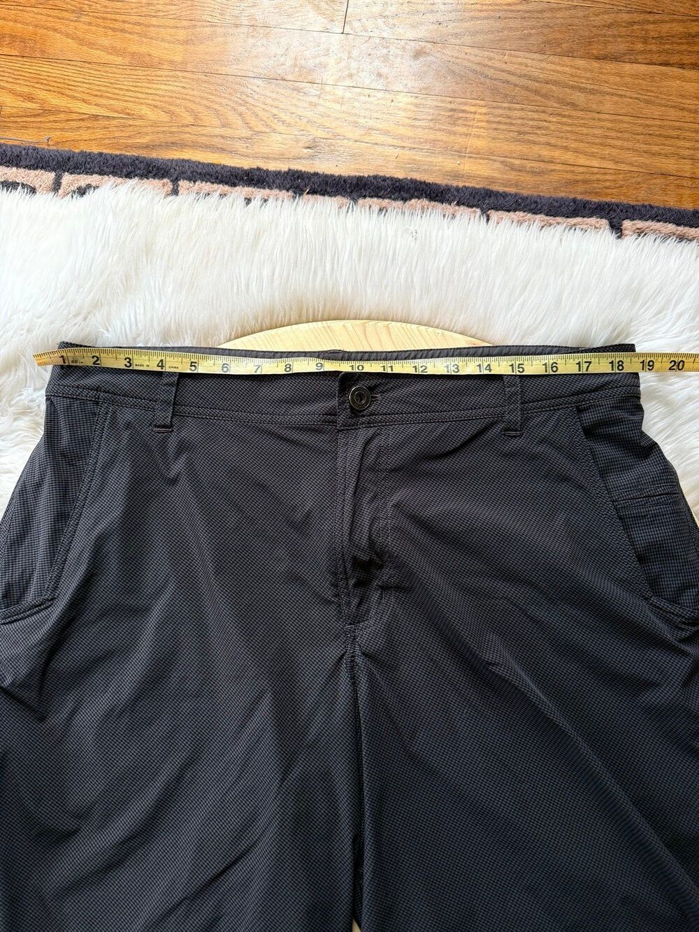 Lululemon shorts - Picture 4 of 8